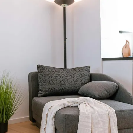 Apartamento Spacious And Bright With Sunny Terrace
