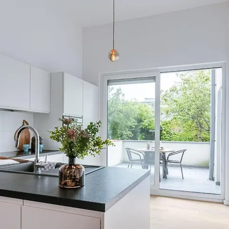 Spacious And Bright With Sunny Terrace Apartamento Ostende